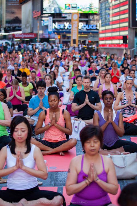 Free yoga class at Times Square (Pic by Amy Hart)